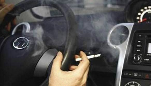 开车抽烟扣分吗，2018年开车抽烟如何处罚