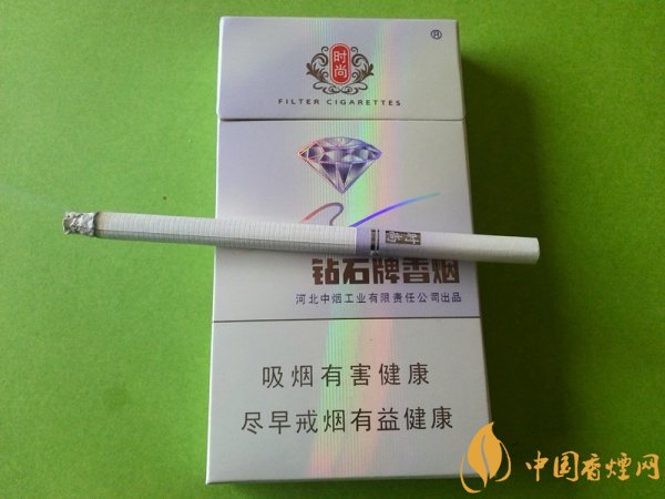 玉兰70mm曾经是国内最火的一款短支香烟,也是钻石系列首发的短支香