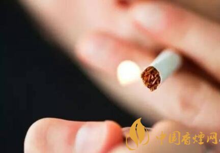 烟龄越长烟瘾越大戒烟难度反而越低 ！
