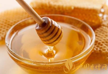 戒烟不成功复吸怎么办 坚持喝蜂蜜能减缓伤害！